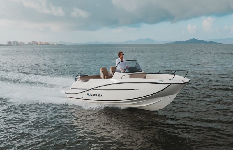 2024 Quicksilver Activ 605 Open