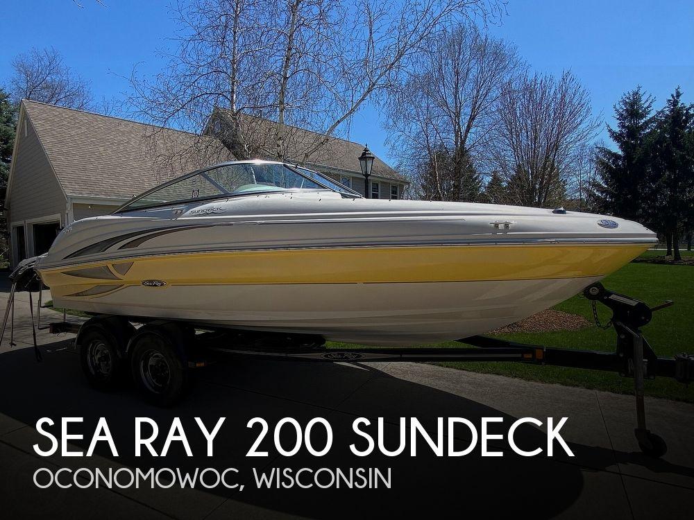 Sea Ray 200 Sundeck 2004 Sea Ray 200 Sundeck for sale in Oconomowoc, WI