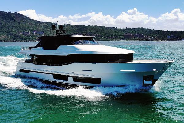 2025 Ocean Alexander 28L