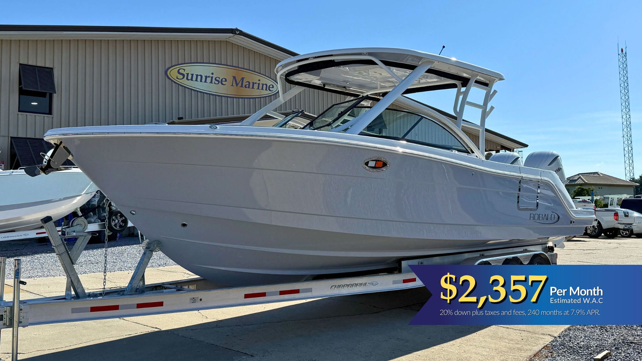2025 Robalo 317 DC