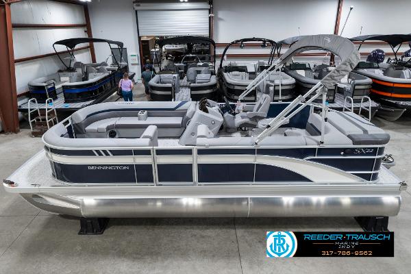 2025 Bennington 22 SXL
