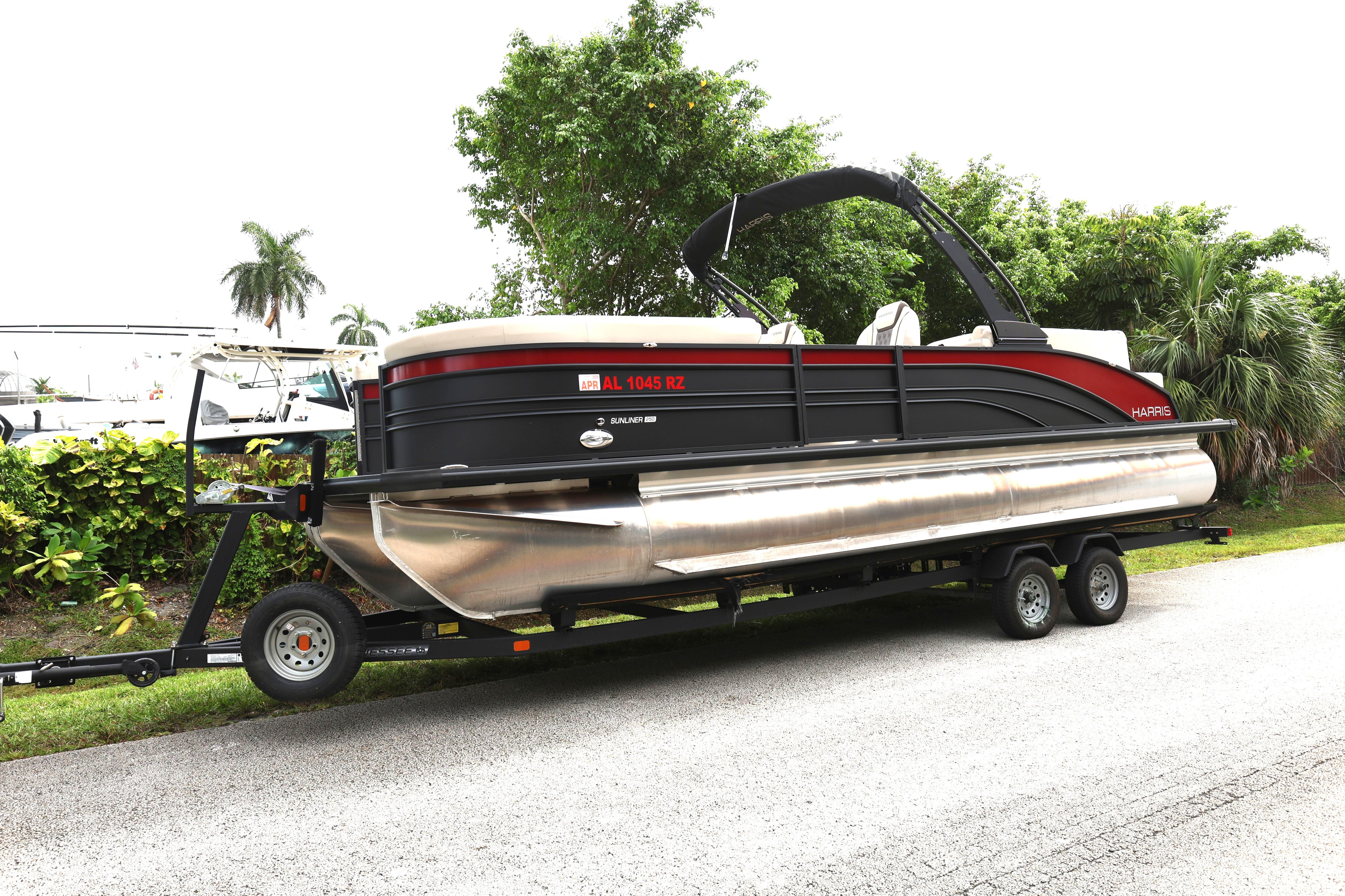 2025 Harris Sunliner 250