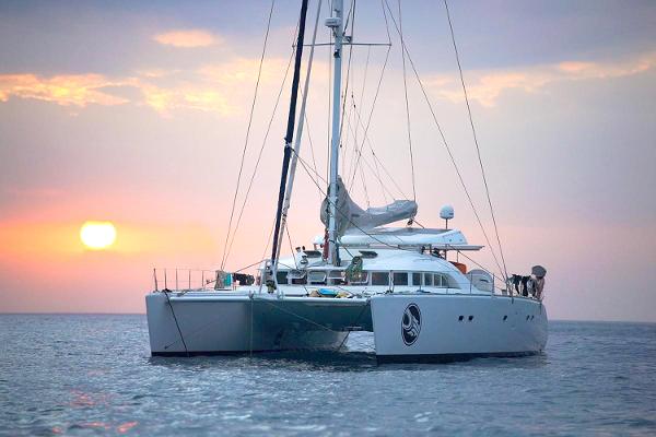 2002 Lagoon 570