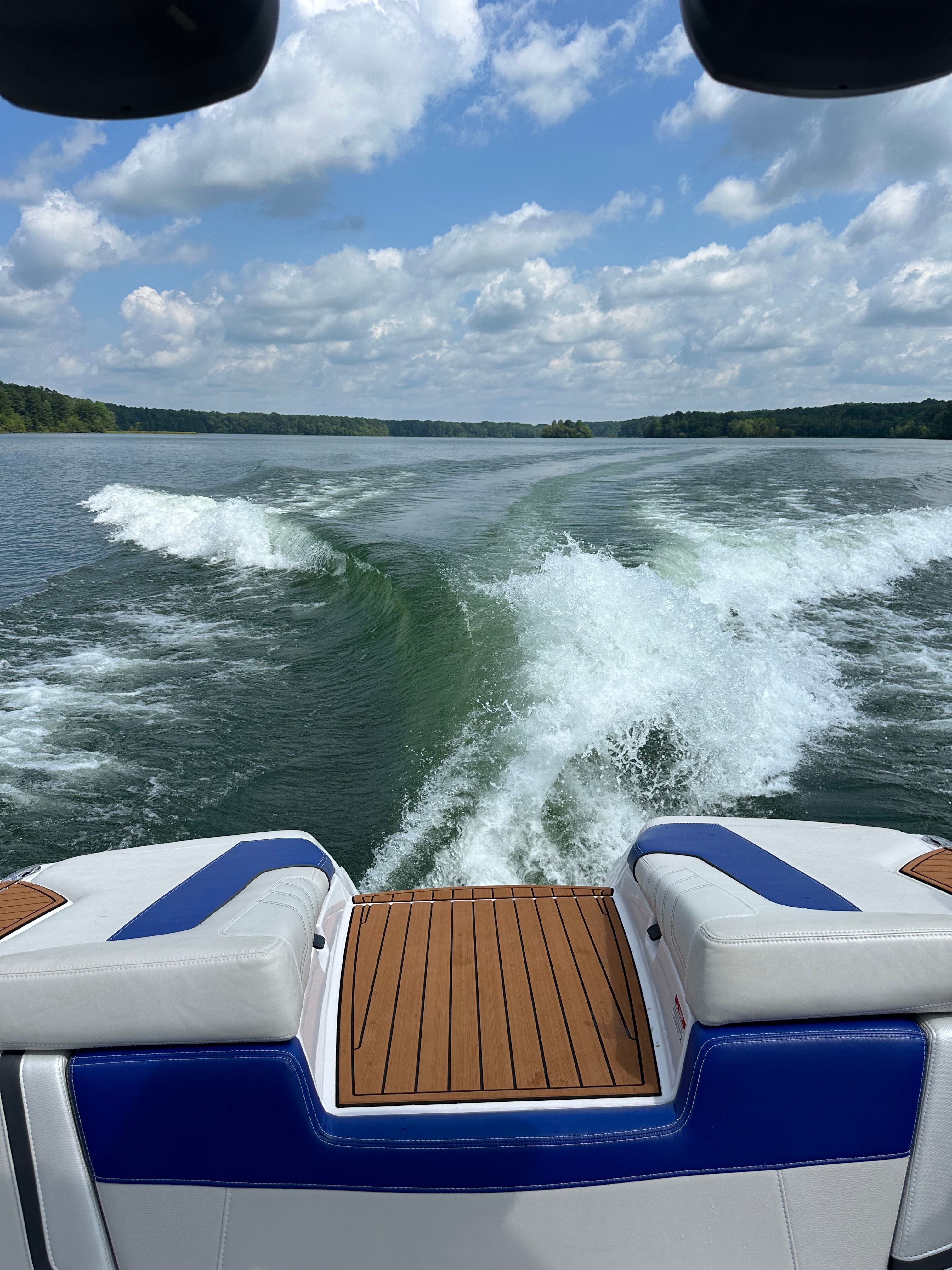 2015 Nautique G21