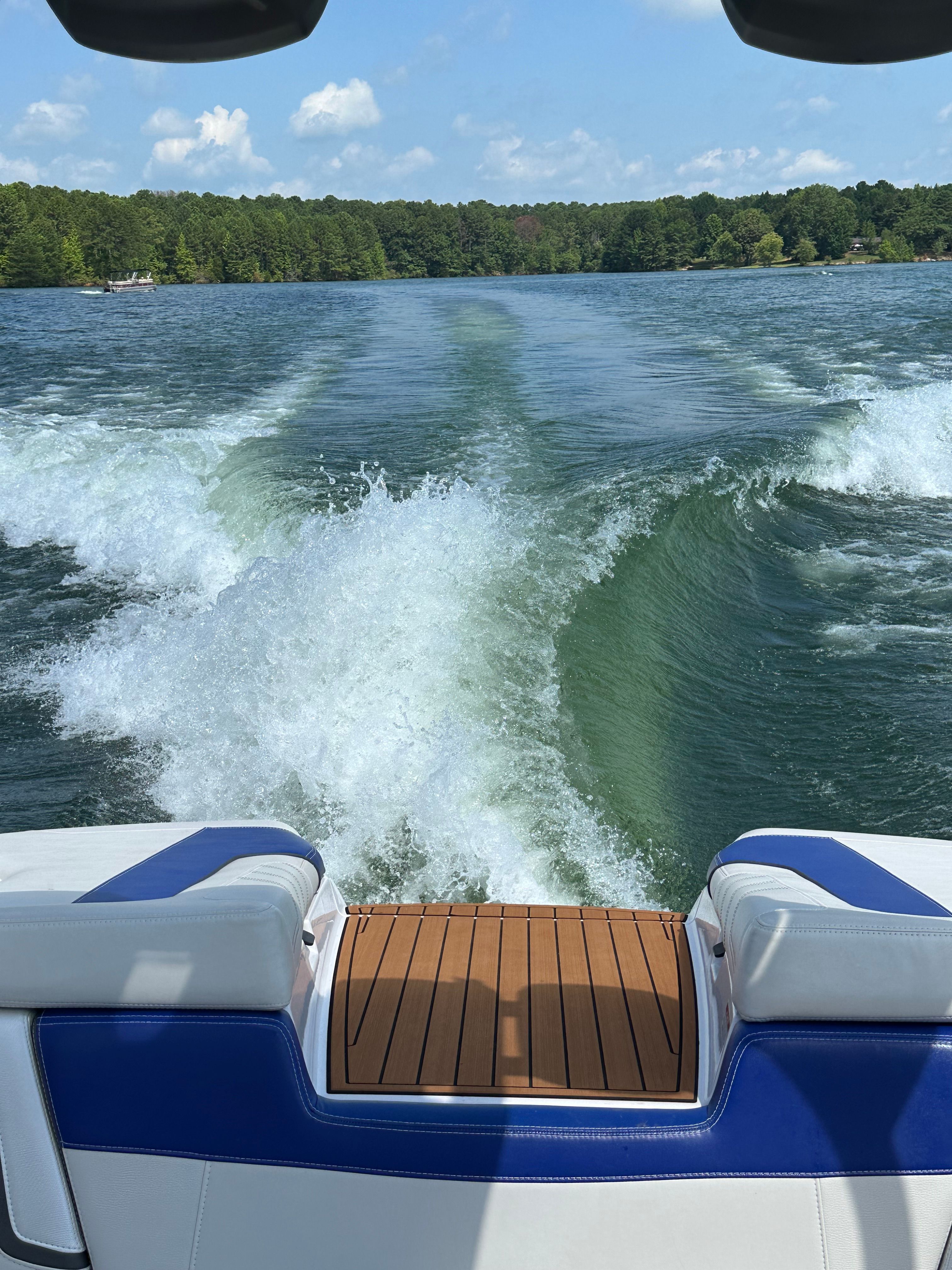 2015 Nautique G21