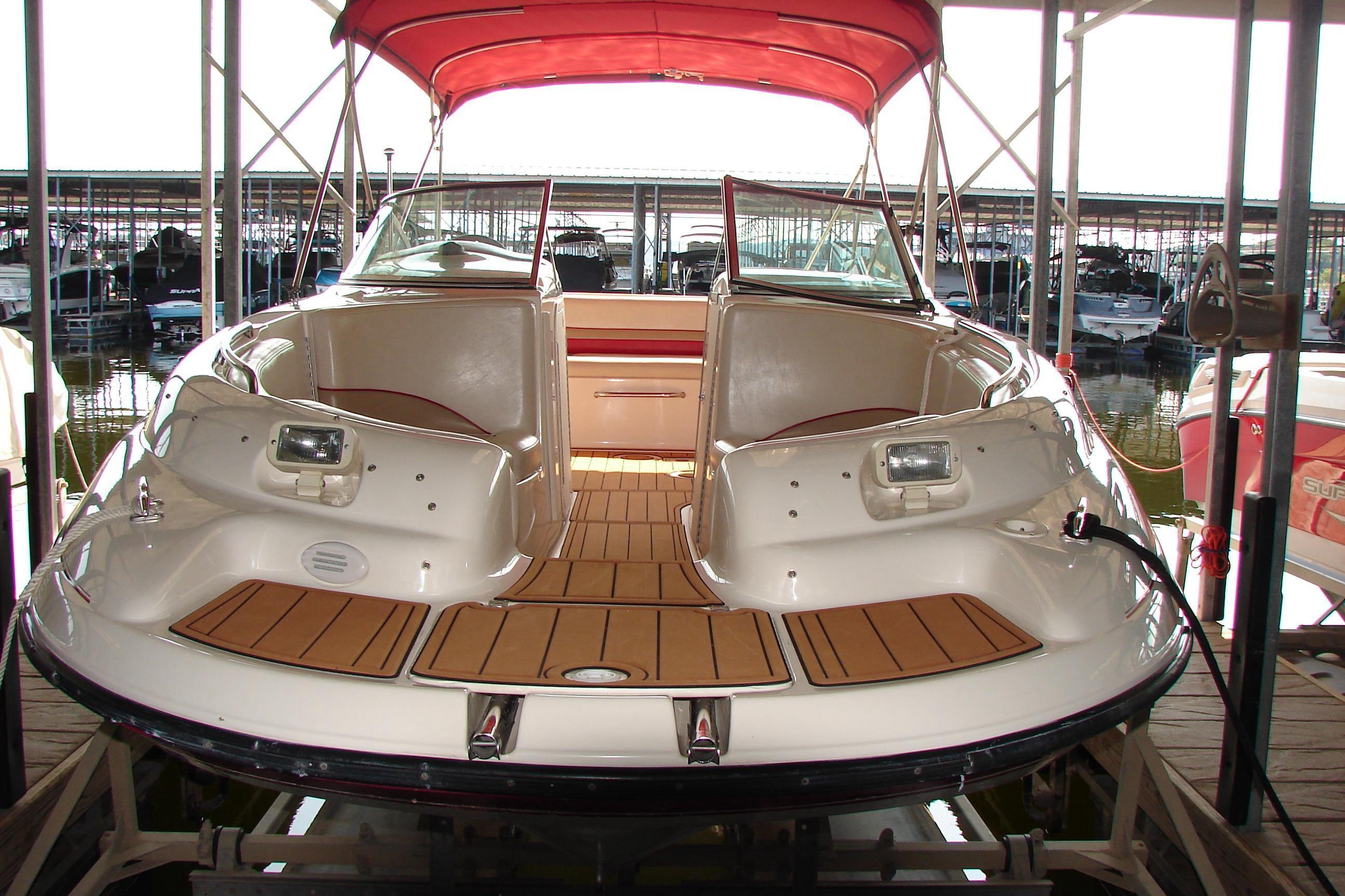1999 Chaparral Sunesta 233