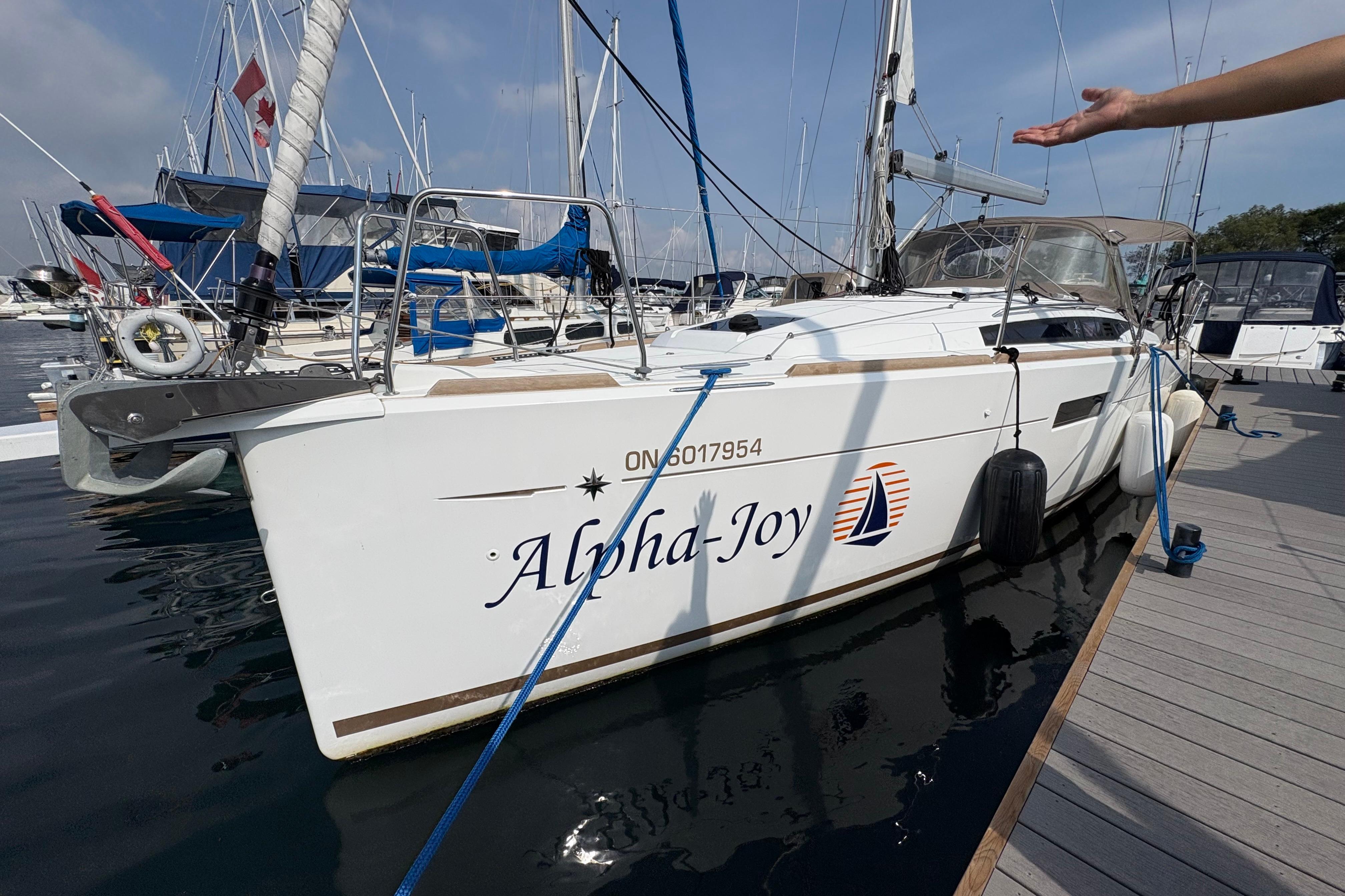 2017 Jeanneau Sun Odyssey 349