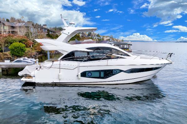 2017 Sunseeker Manhattan 52