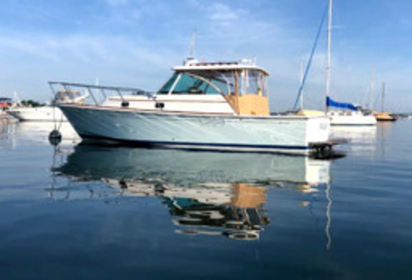 2006 Hunt Yachts Surfhunter 33