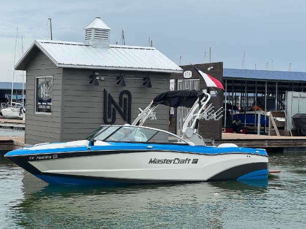 2017 MasterCraft XT23