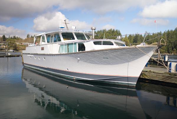 1965 Vic Franck 65 Pilothouse