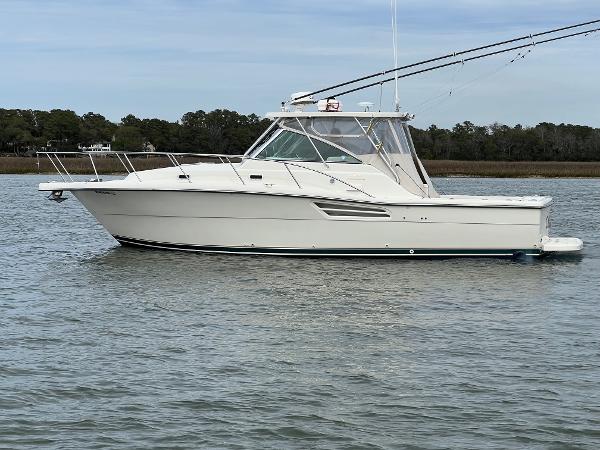 1998 Pursuit 3400 Offshore DIESEL