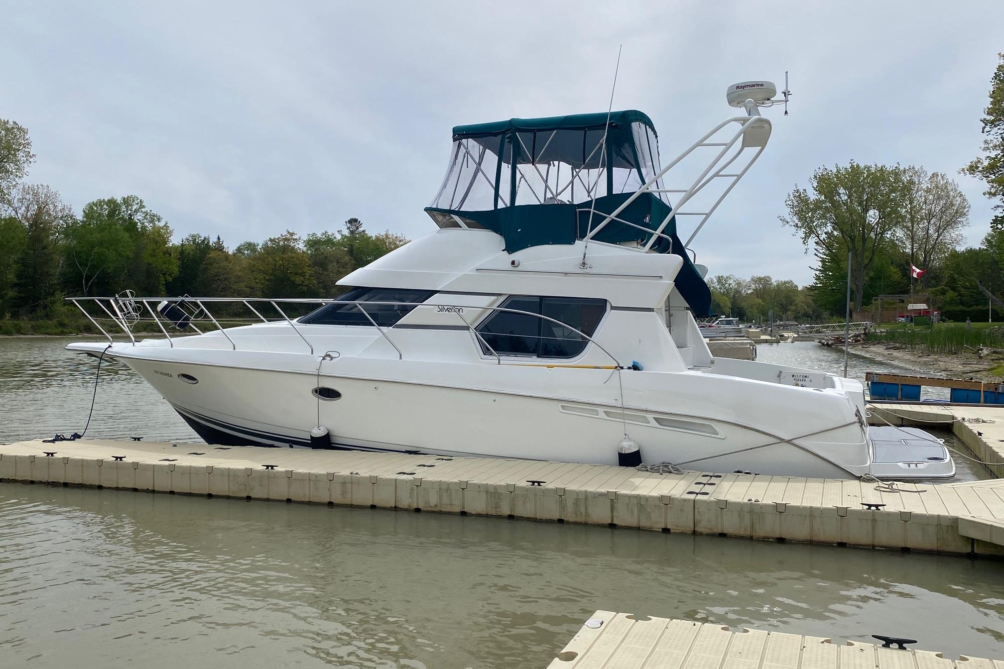 1997 Silverton 351 Sedan Cruiser