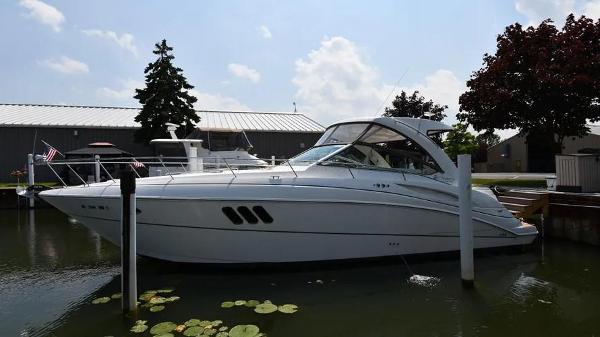 2008 Cruisers Yachts 460 Express