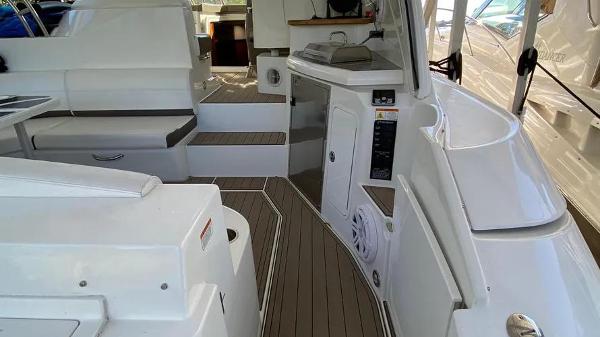 2008 Cruisers Yachts 460 Express