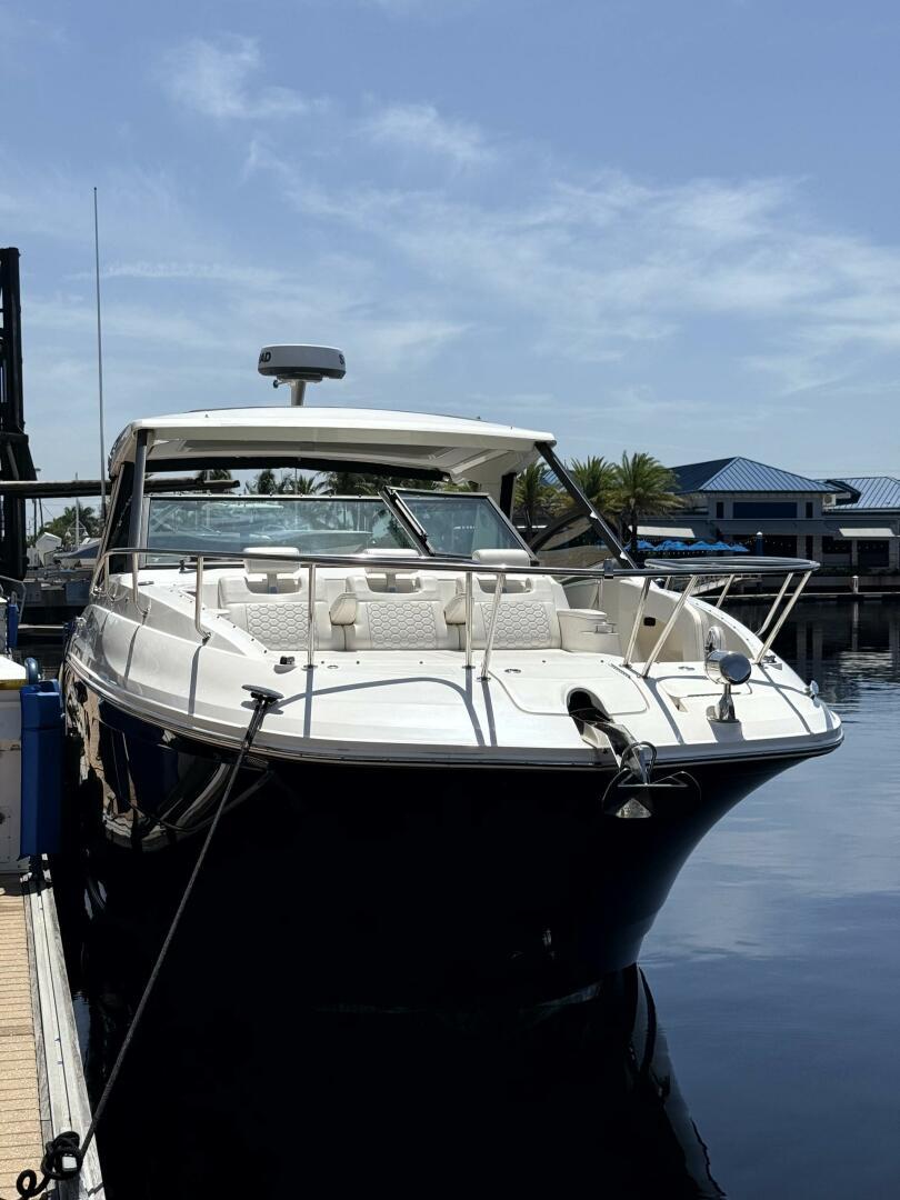 2020 Sea Ray Sundancer 320 Outboard