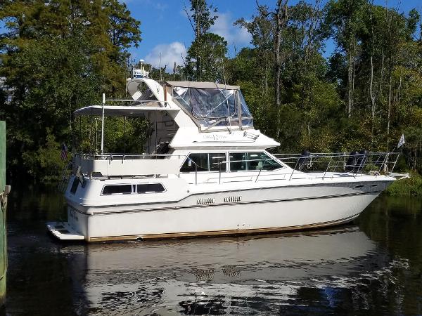 1982 Sea Ray 360 Aft Cabin