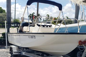 2022 Boston Whaler 170 Montauk