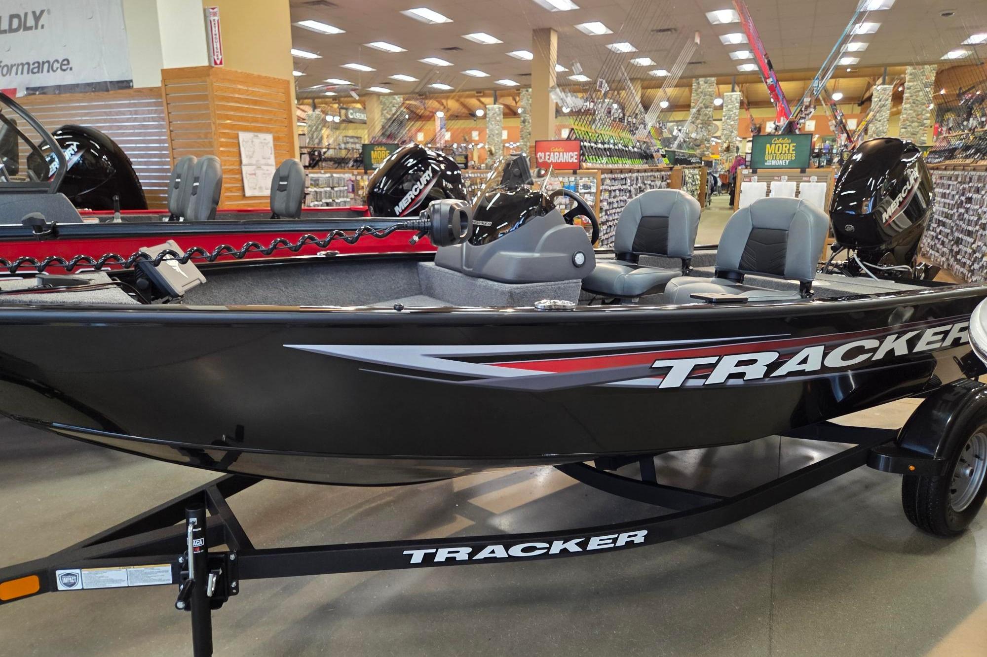 2026 Tracker Super Guide V-16 SC