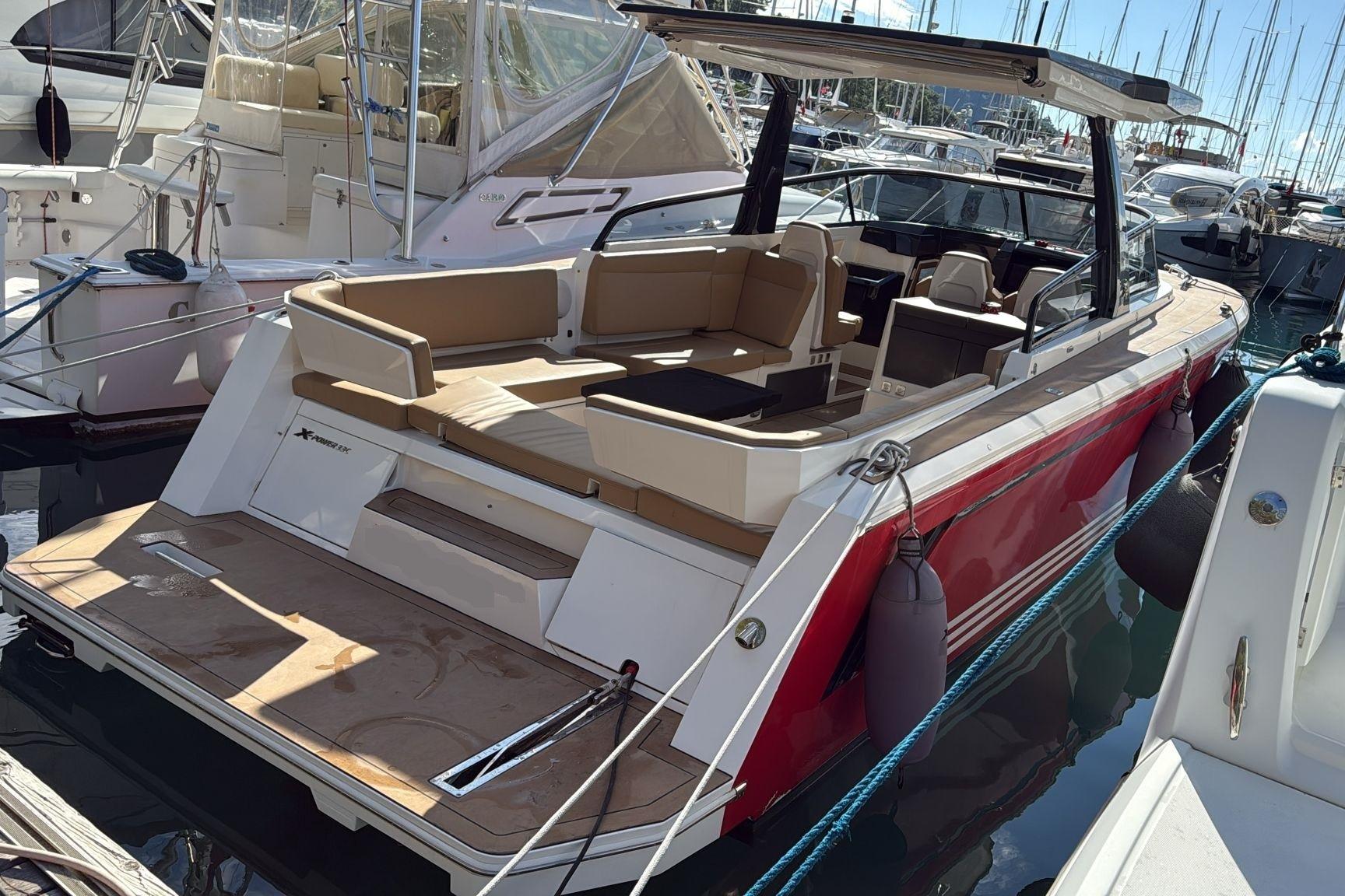 2022 X-Yachts X-Power 33C Cuddy Cabin