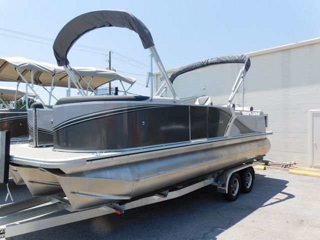 2023 Avalon LSZ Versatile Rear Lounger 23 FT