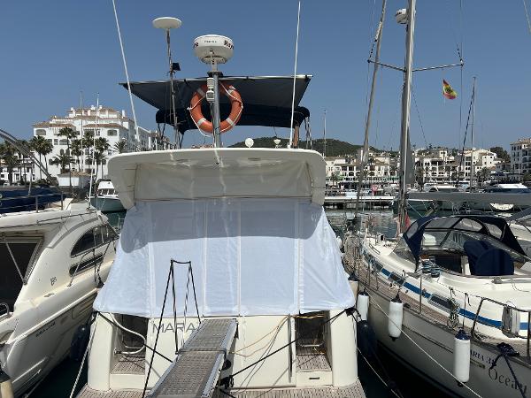Azimut 46