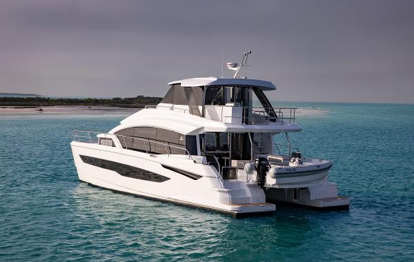 2026 Aquila 54 Yacht