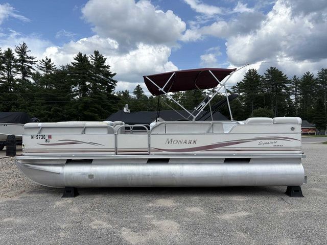 2003 Monark Signature 220