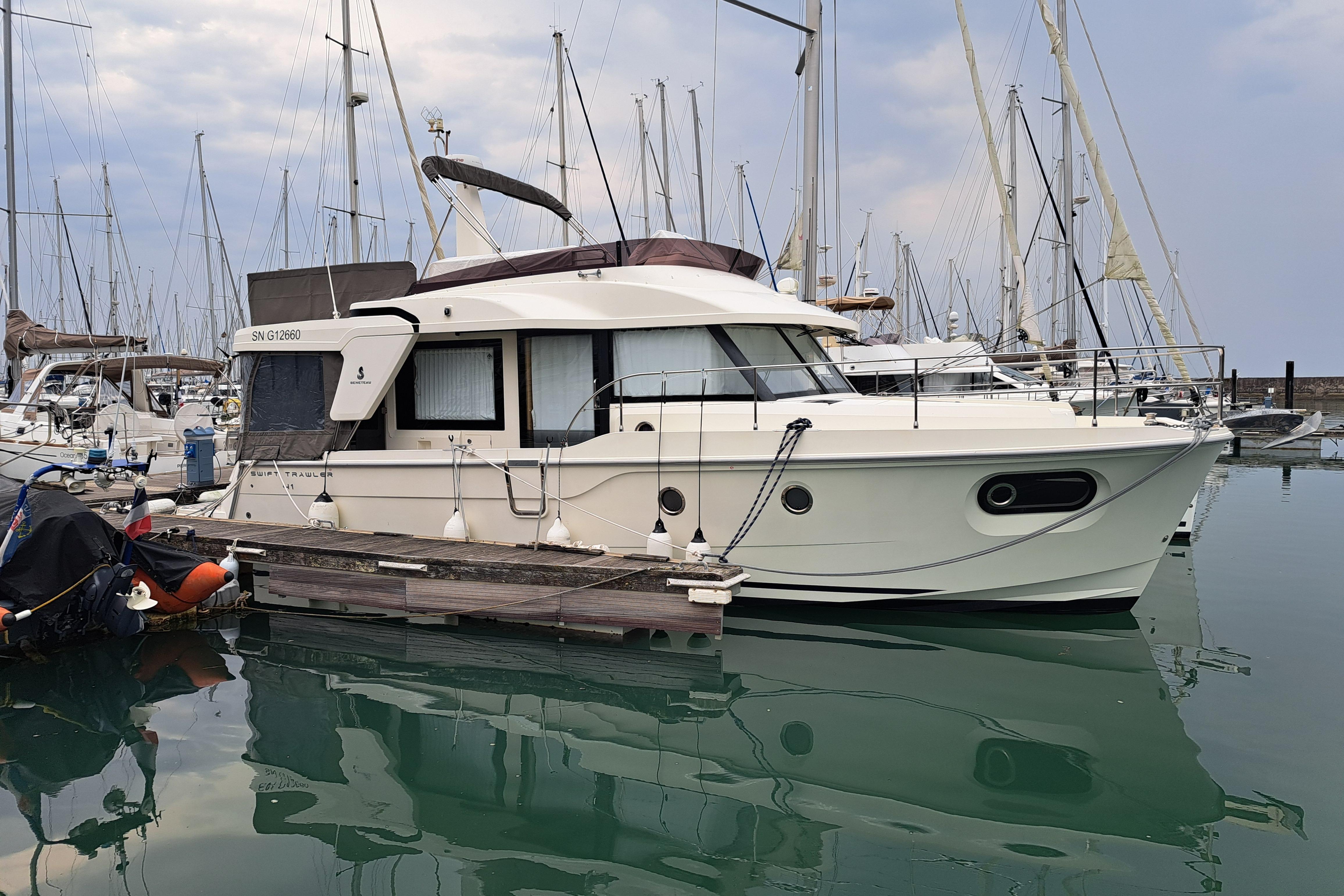 2020 Beneteau Swift Trawler 41 Fly