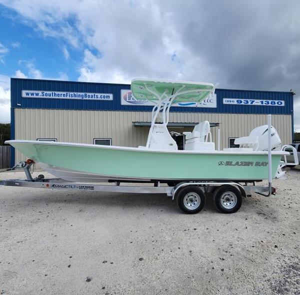 2025 Blazer Bay 2400