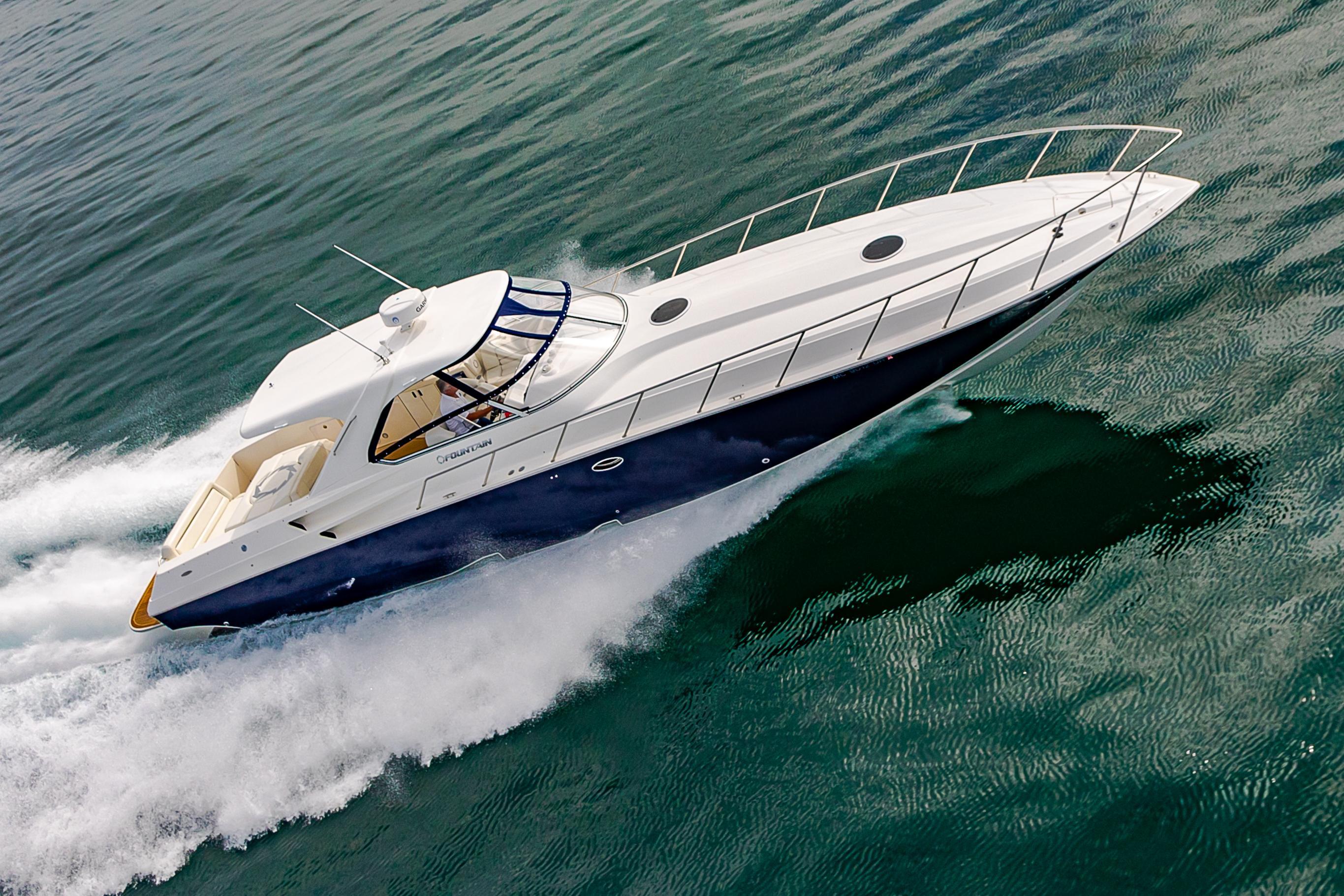 Fountain 48 Express Cruiser