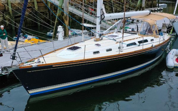 Sabre 426 Sabre 426 - Jezebel - On Dock