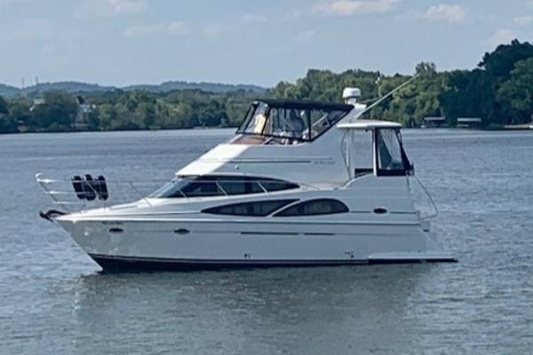 2005 Carver 36 Motor Yacht