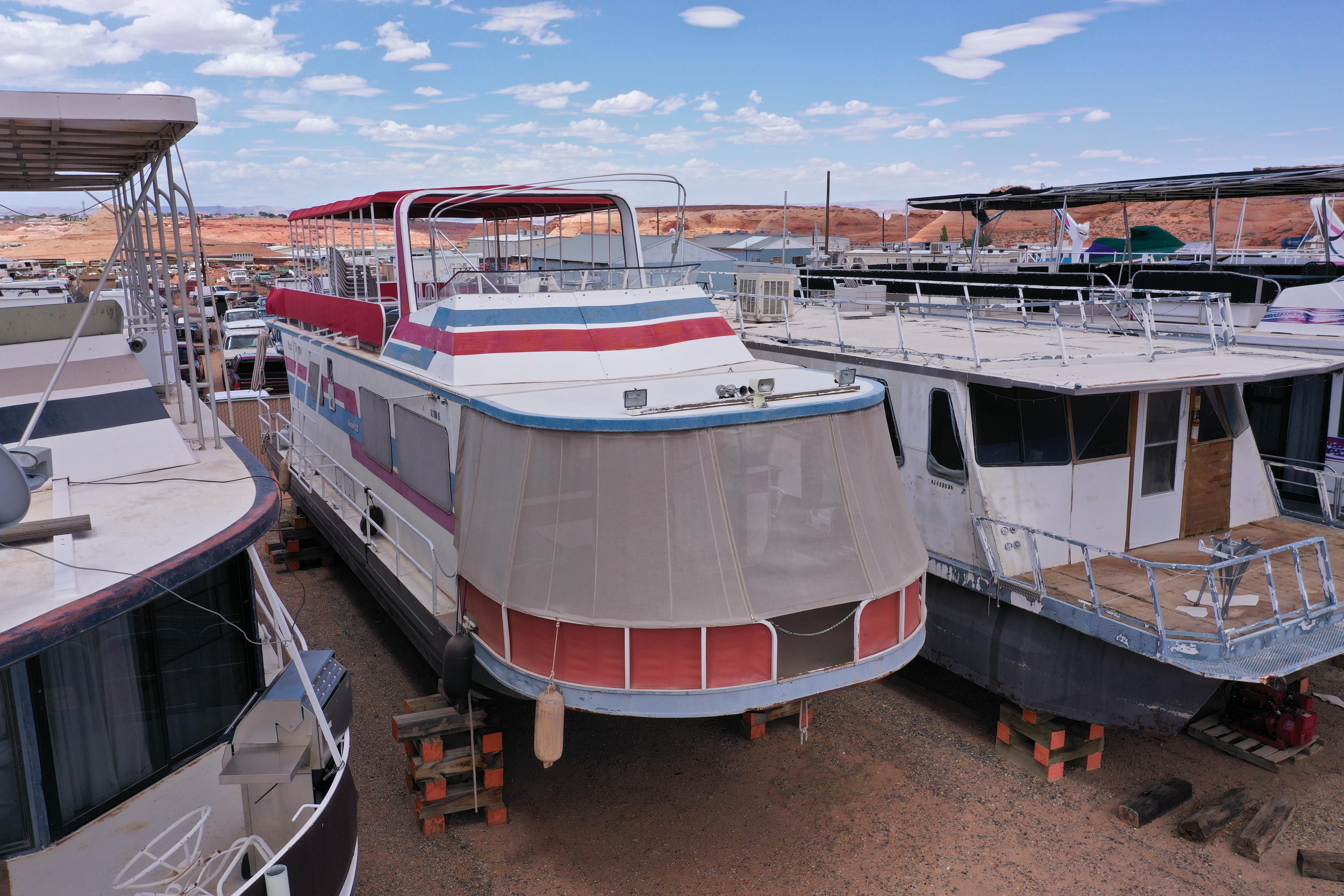 1986 Skipperliner Houseboat