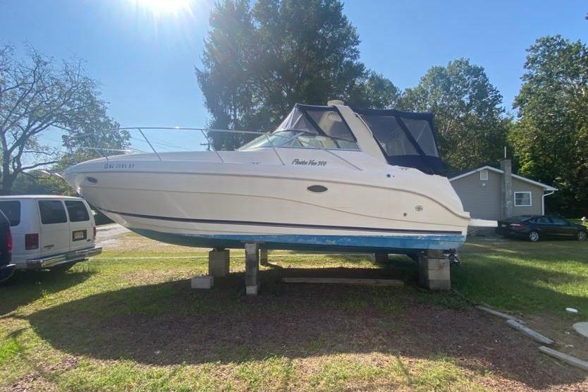 2001 Rinker 310 Fiesta Vee
