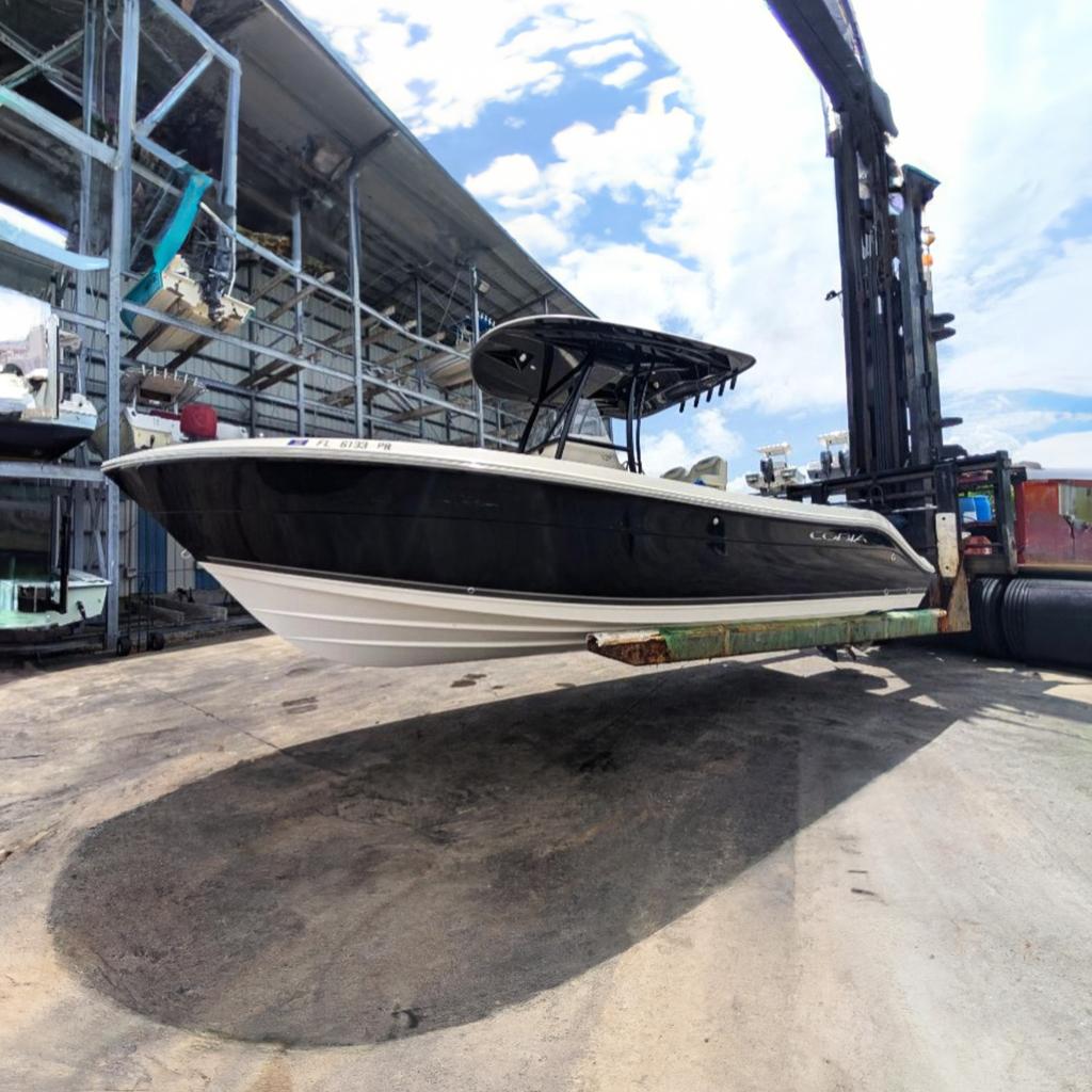 2014 Cobia 237 Center Console