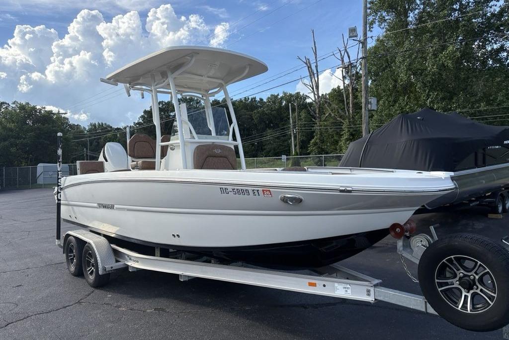 2021 Stingray 236CC