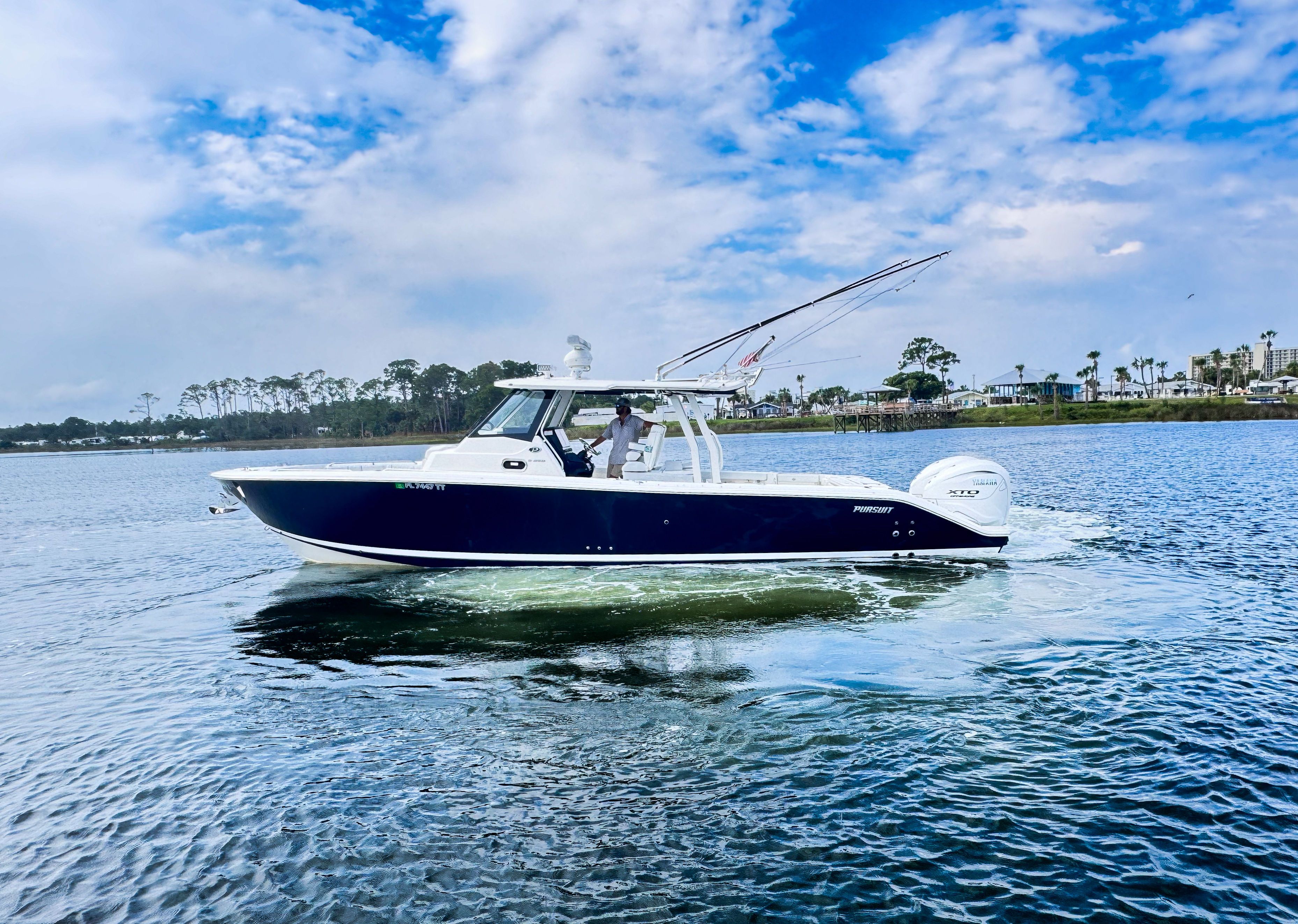 2024 Pursuit S 358