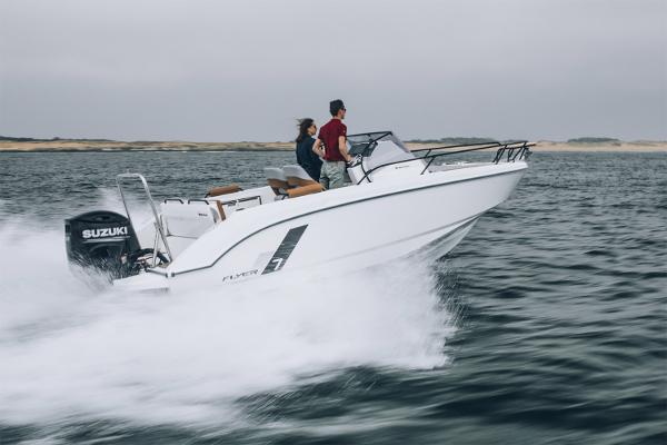 Beneteau Flyer 7 SUNdeck Manufacturer Provided Image