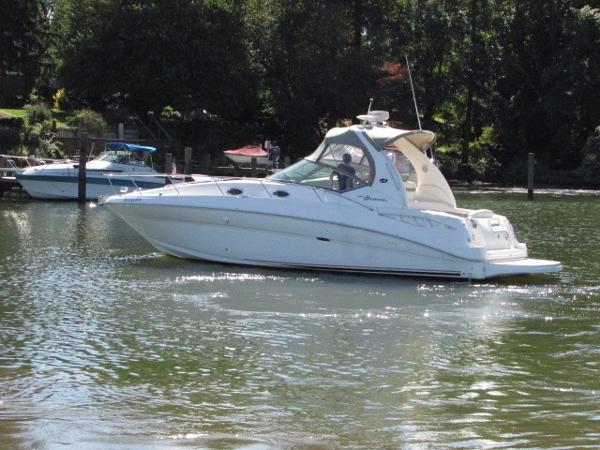 Sea Ray Sundancer 320 Review - boats.com