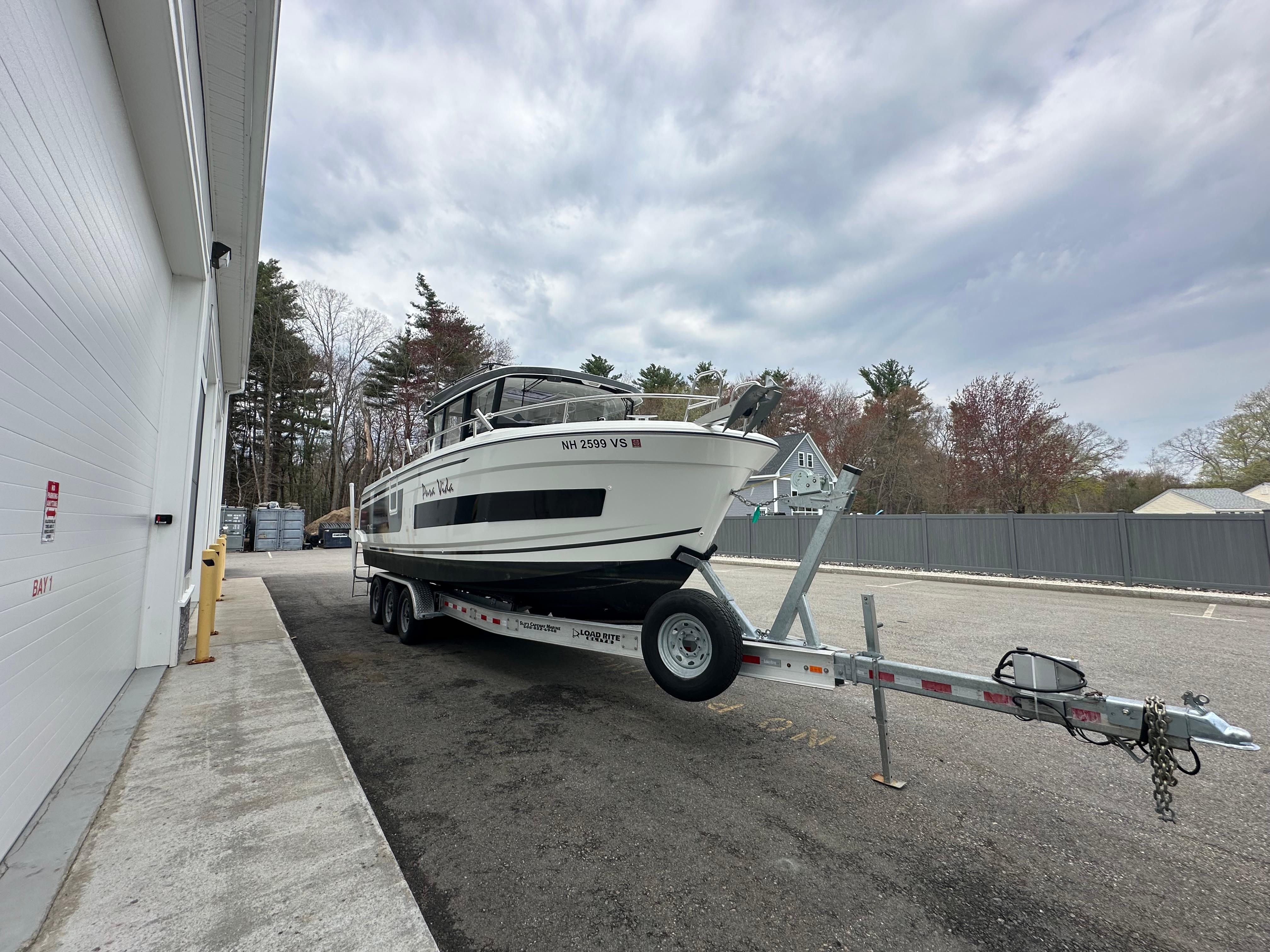 2021 Jeanneau NC Sport 895
