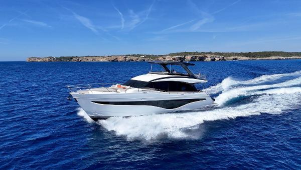 2025 Princess Y72