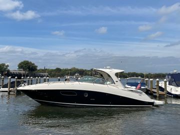 2009 Sea Ray 350 Sundancer
