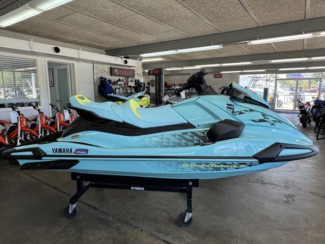2025 Yamaha WaveRunner VX Limited Ho