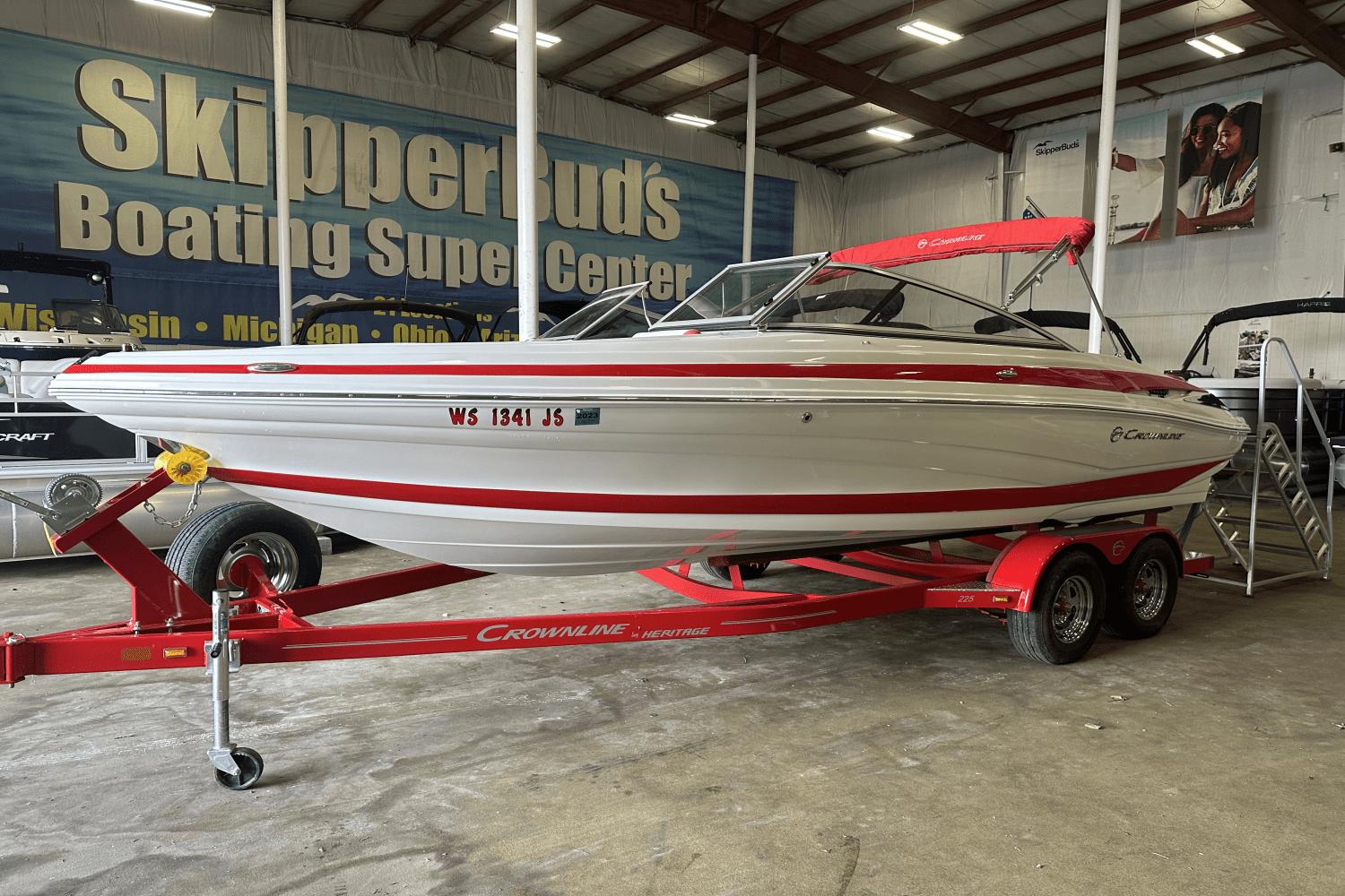 2019 Crownline 225 SS