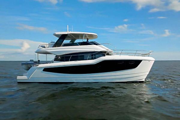 2025 Aquila 50 Power Catamaran