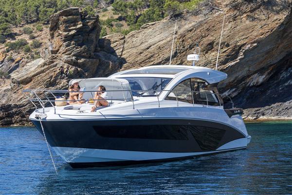 Beneteau Gran Turismo 45 Manufacturer Provided Image