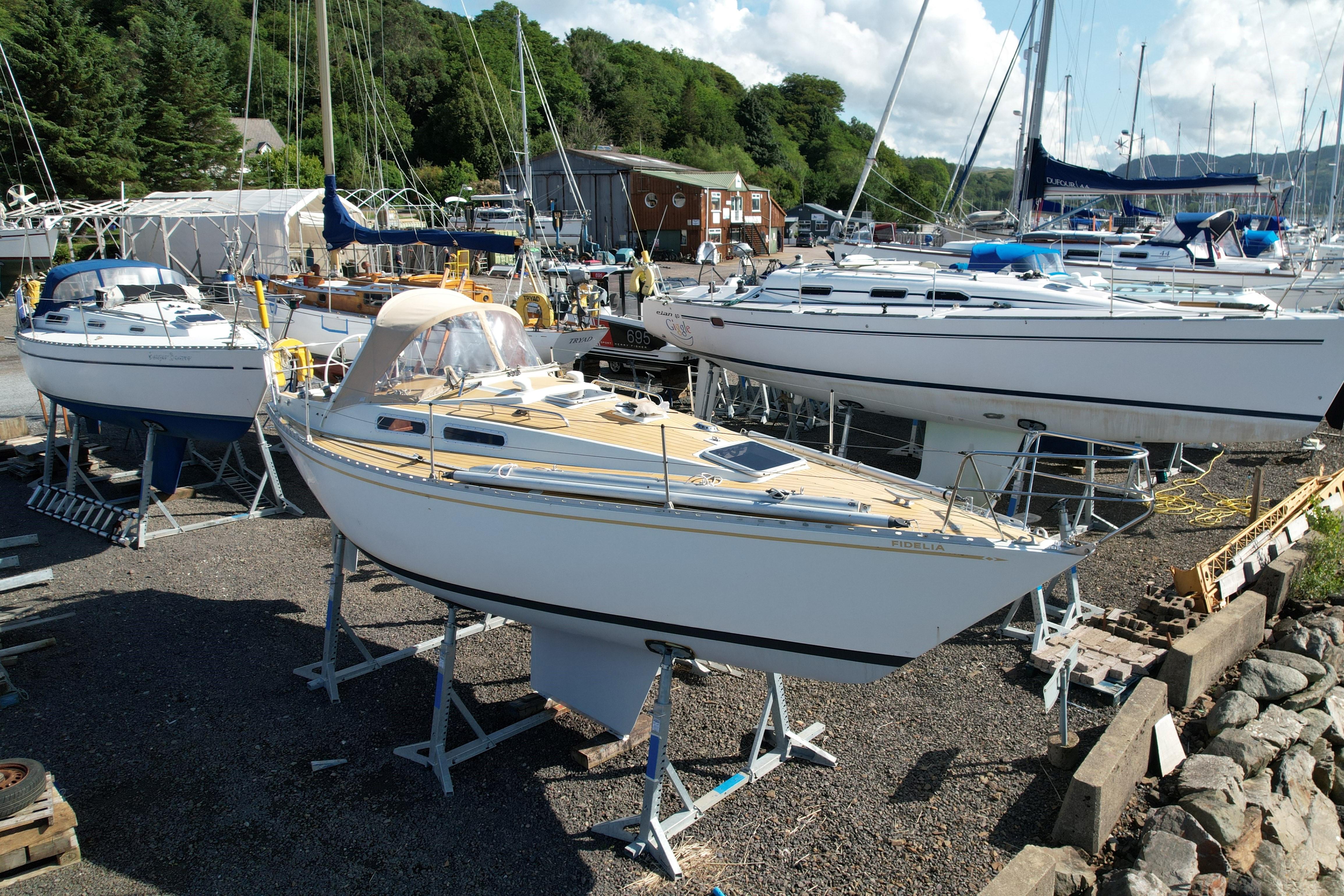 1979 SHE 33