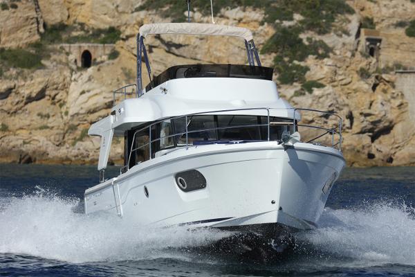 2025 Beneteau Swift Trawler 35