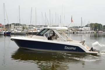 2023 Tiara Yachts 34 LS